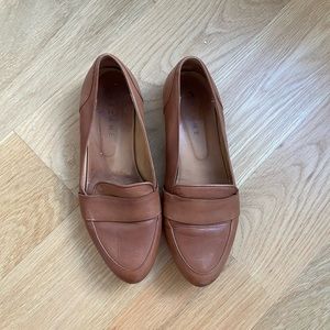 Sezane loafers camel shoes size US 8 EUR 39